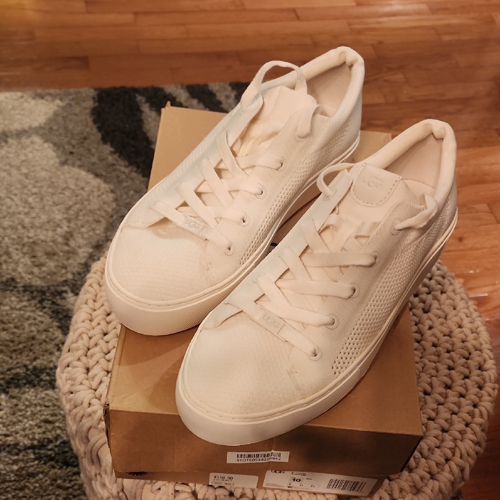 NWOT UGG Cream Low-Top Sneakers